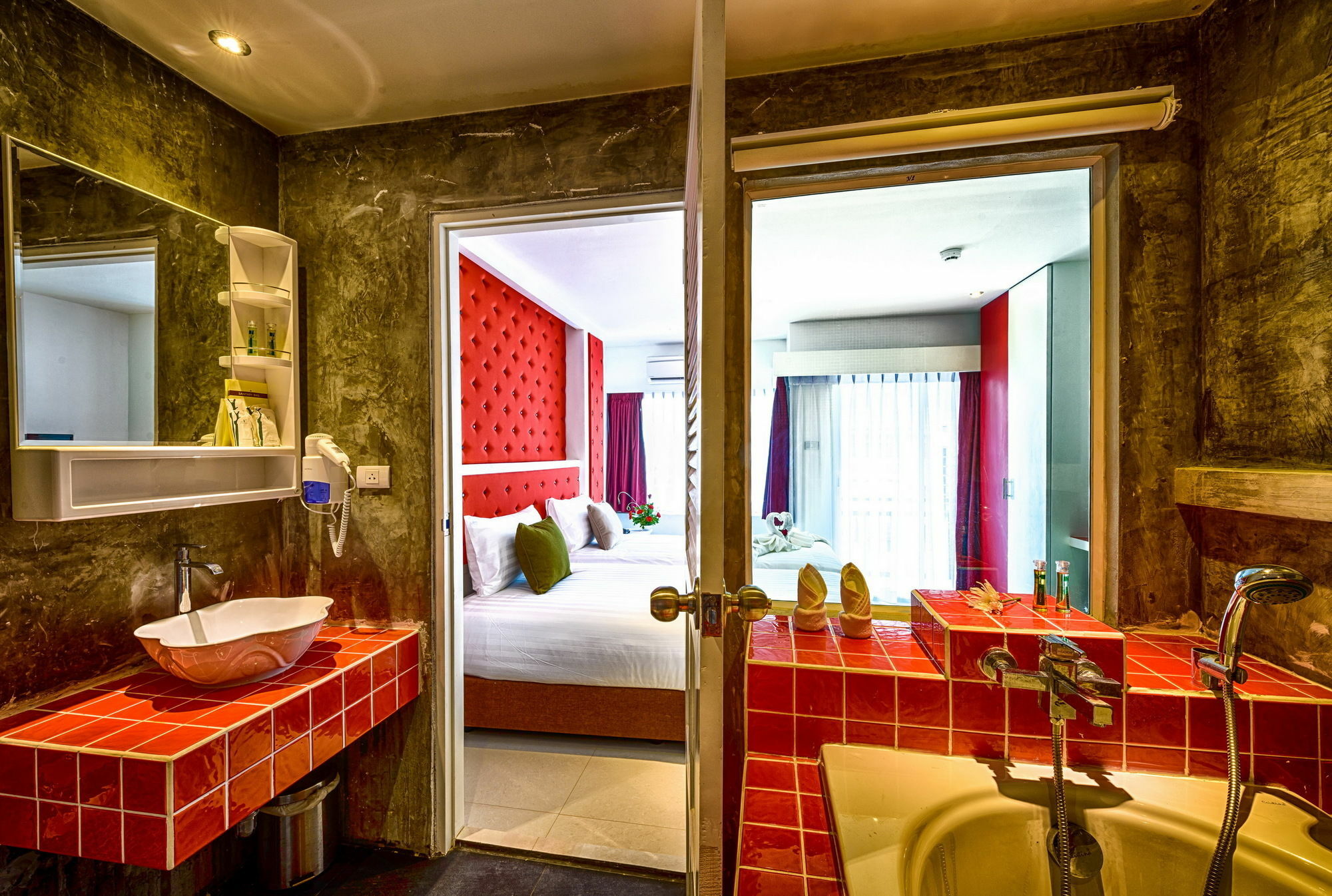 Hotel Raha Gold